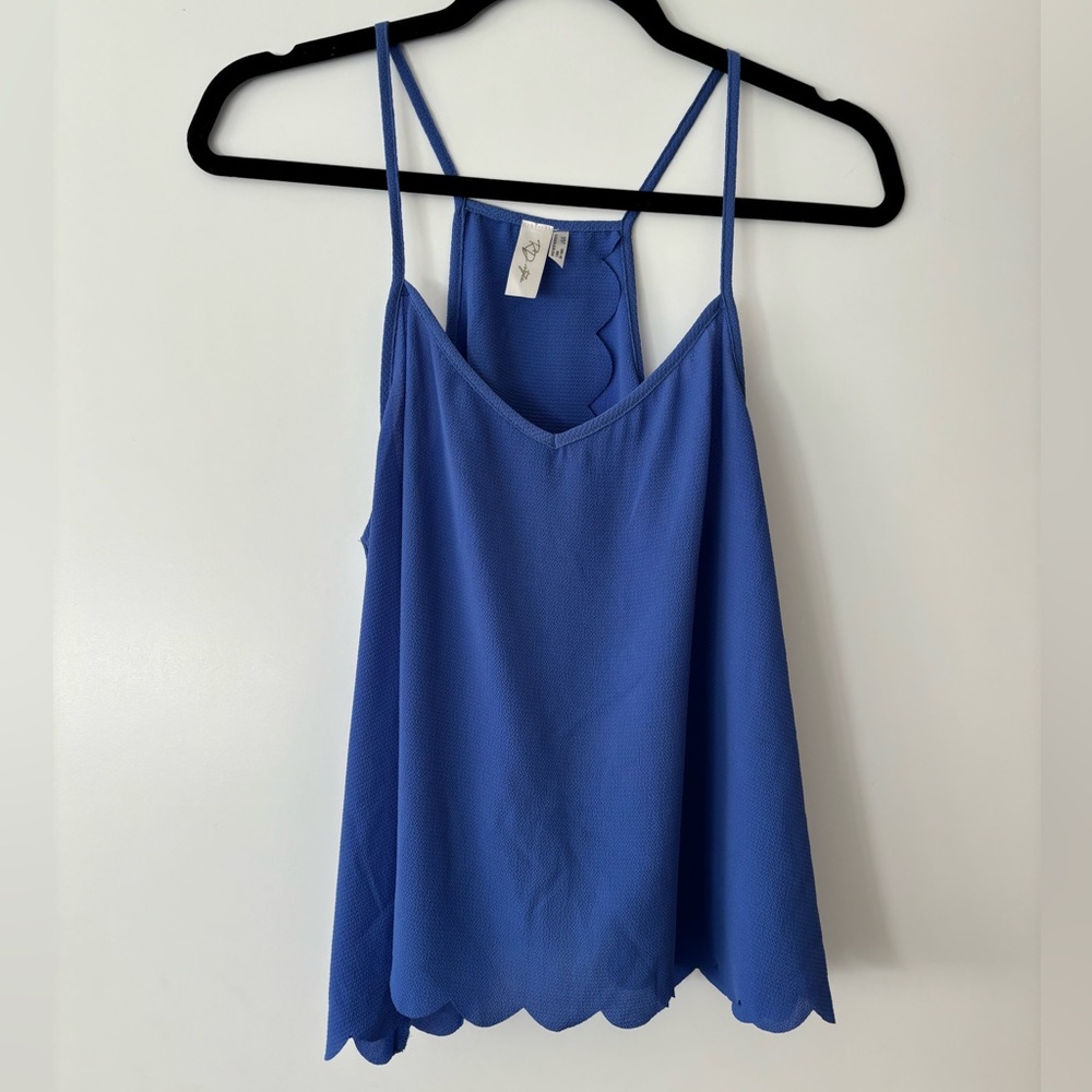 Scallop Hem Open Back Tank Top